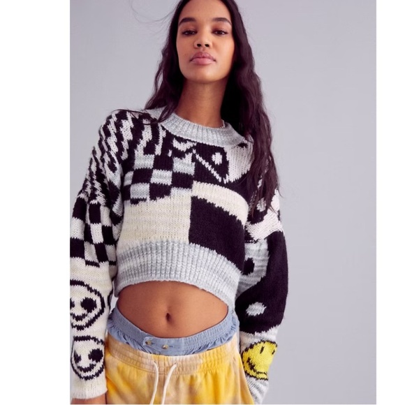 Urban Outfitters Lennon Jacquard Cropped  Black & White Crewneck Sweater Size XS - Picture 16 of 16